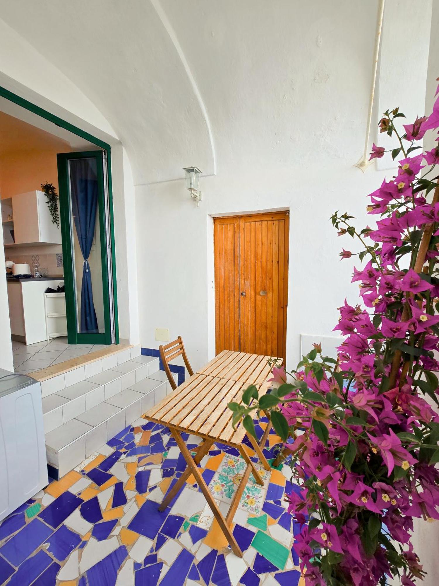 Raito Guest House - Amalfi Coast Vietri Buitenkant foto
