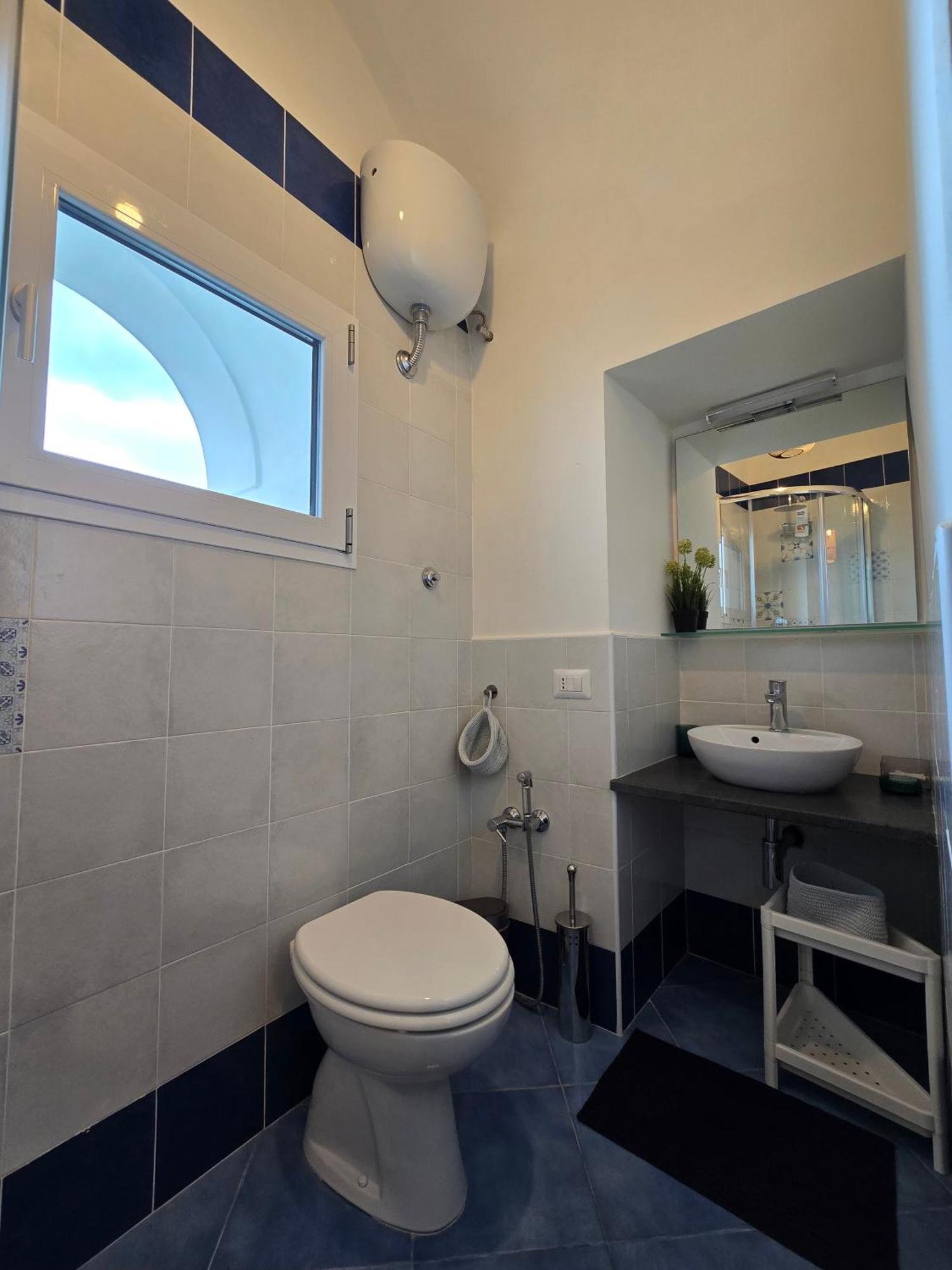Raito Guest House - Amalfi Coast Vietri Buitenkant foto