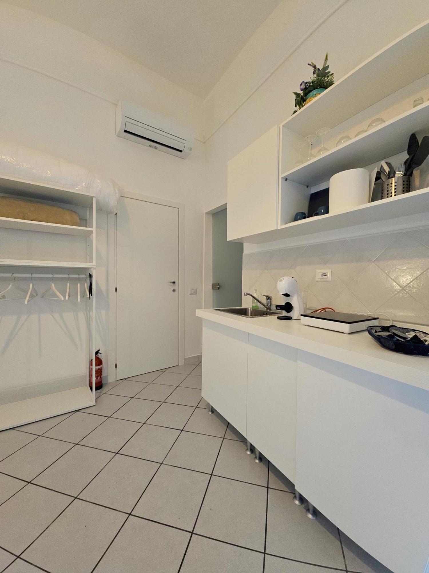 Raito Guest House - Amalfi Coast Vietri Buitenkant foto