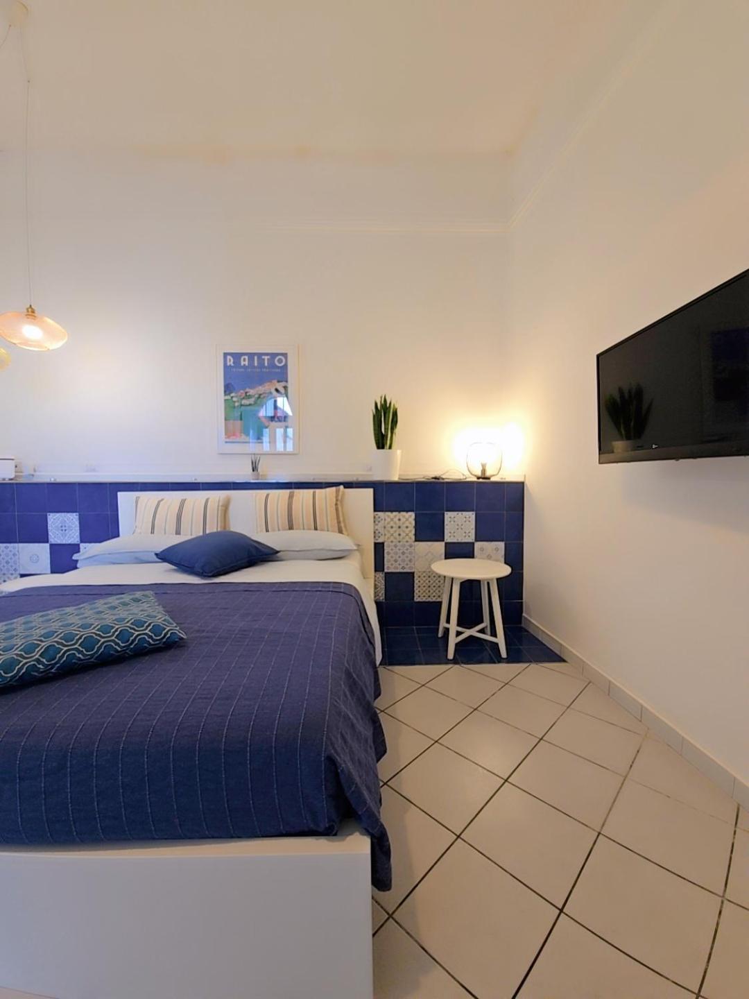 Raito Guest House - Amalfi Coast Vietri Buitenkant foto