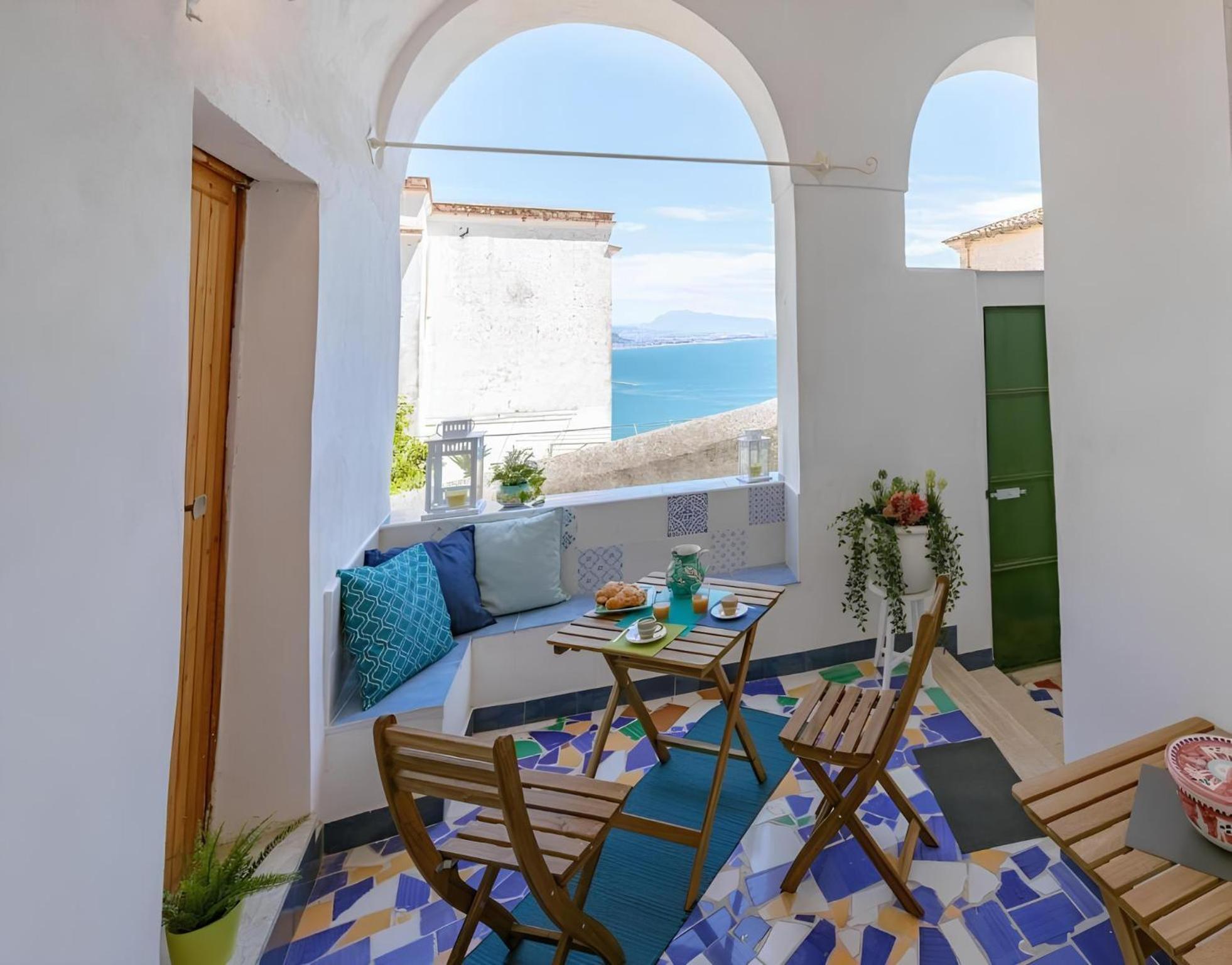 Raito Guest House - Amalfi Coast Vietri Buitenkant foto